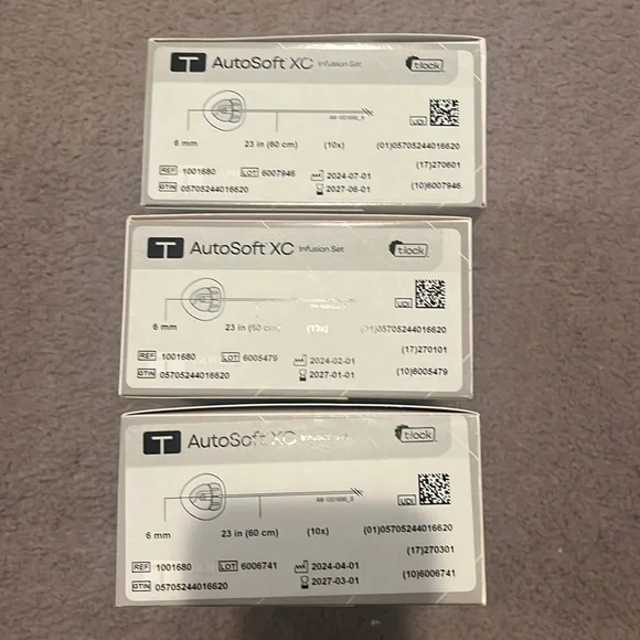 New 3 boxes of AutoSoft XC Infusion Set - White - Picture 2 of 2